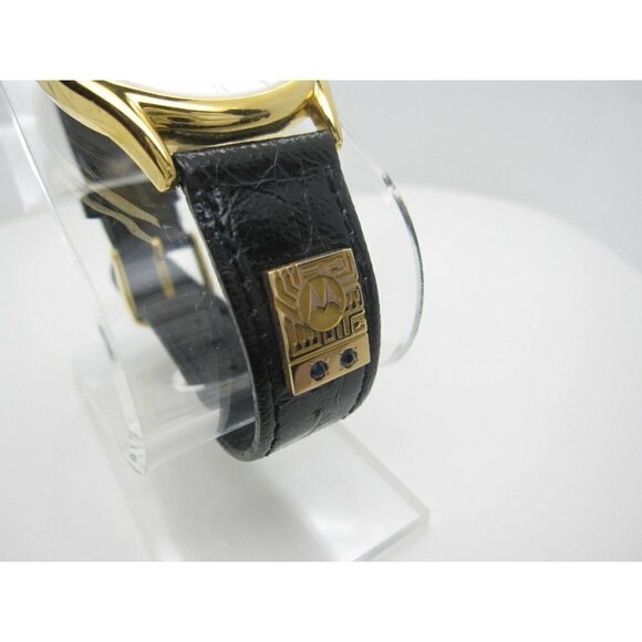 Women's Caravelle by Bulova Motorola Employe Analog 34mm Dial Watch (C159) - Picture 2 of 12